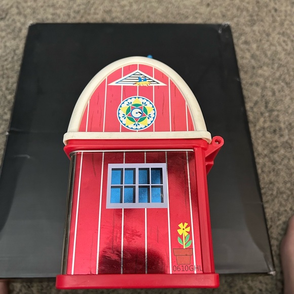 2008 FISHER PRICE Play Family Farm Barn Carrying Case Tractor Fence Animals, GUC - Picture 5 of 15